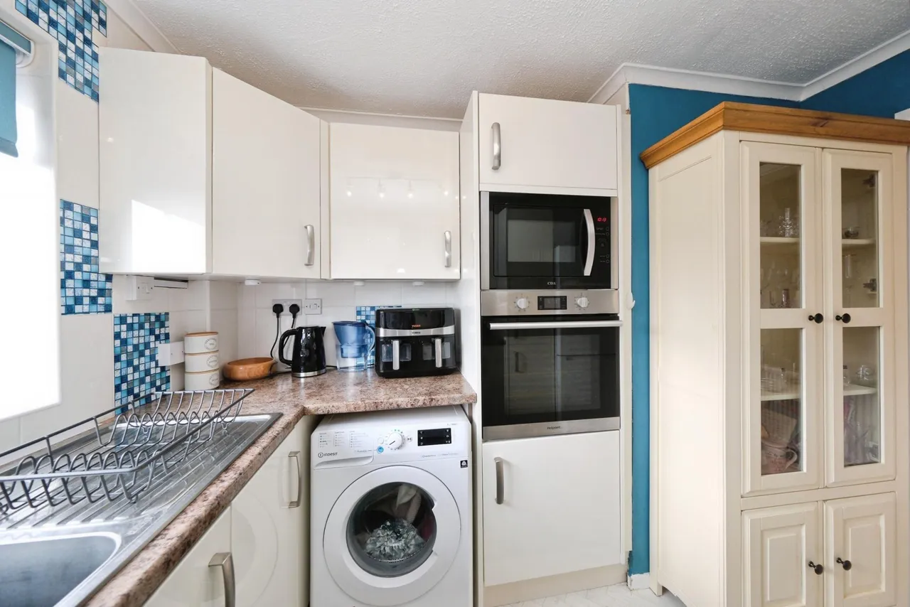 Perth Close, Mansfield, NG19, photo 9