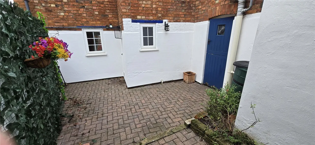 Silver Street, Newport Pagnell, photo 8