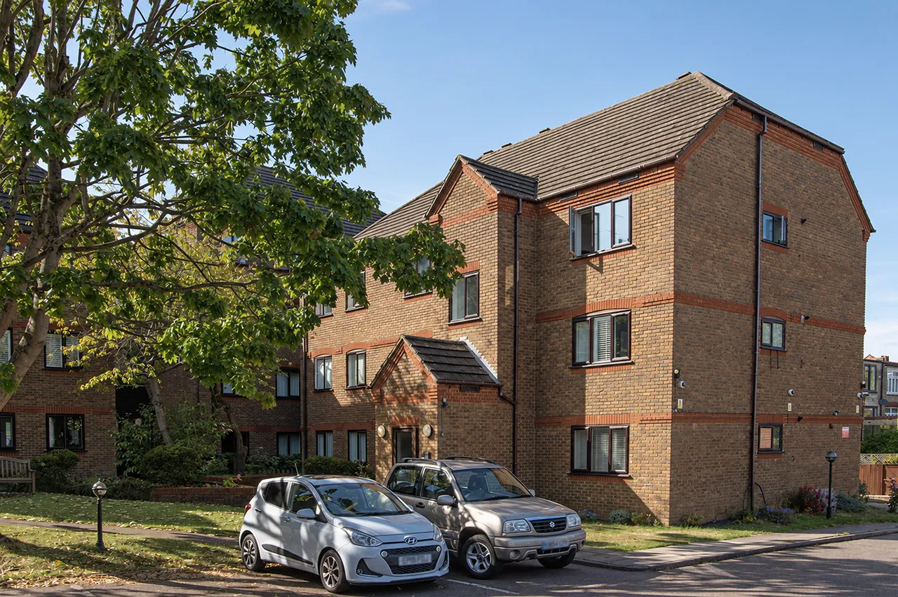 Caroline Close, London, N10, photo 6
