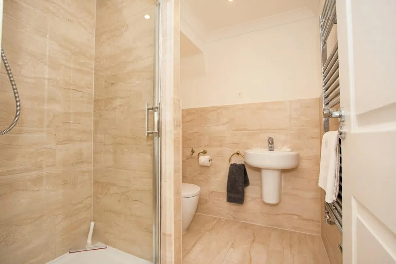 Manor Road, Kettering, NN15, photo 27