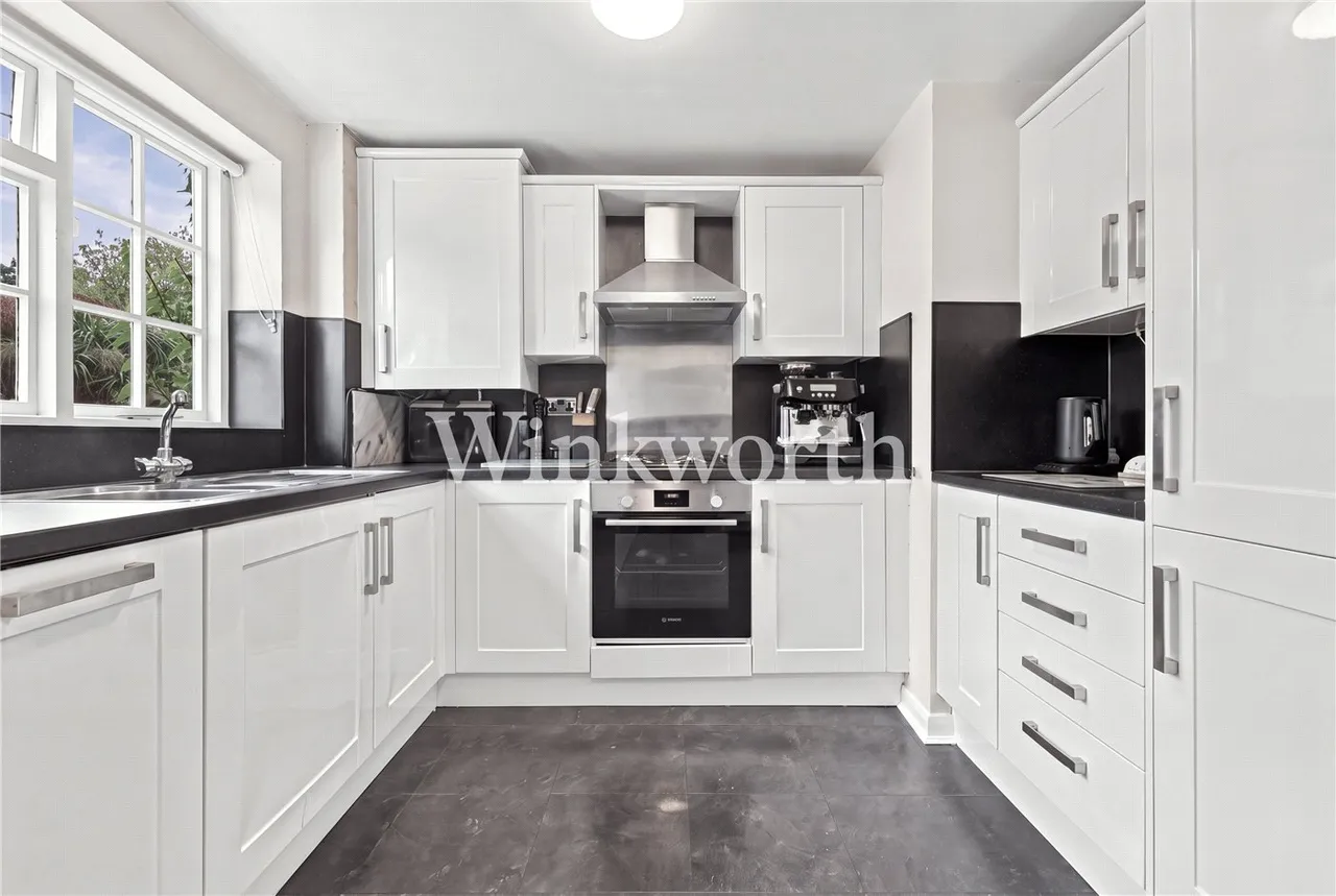 Hoppers Road, London, N21, photo 7
