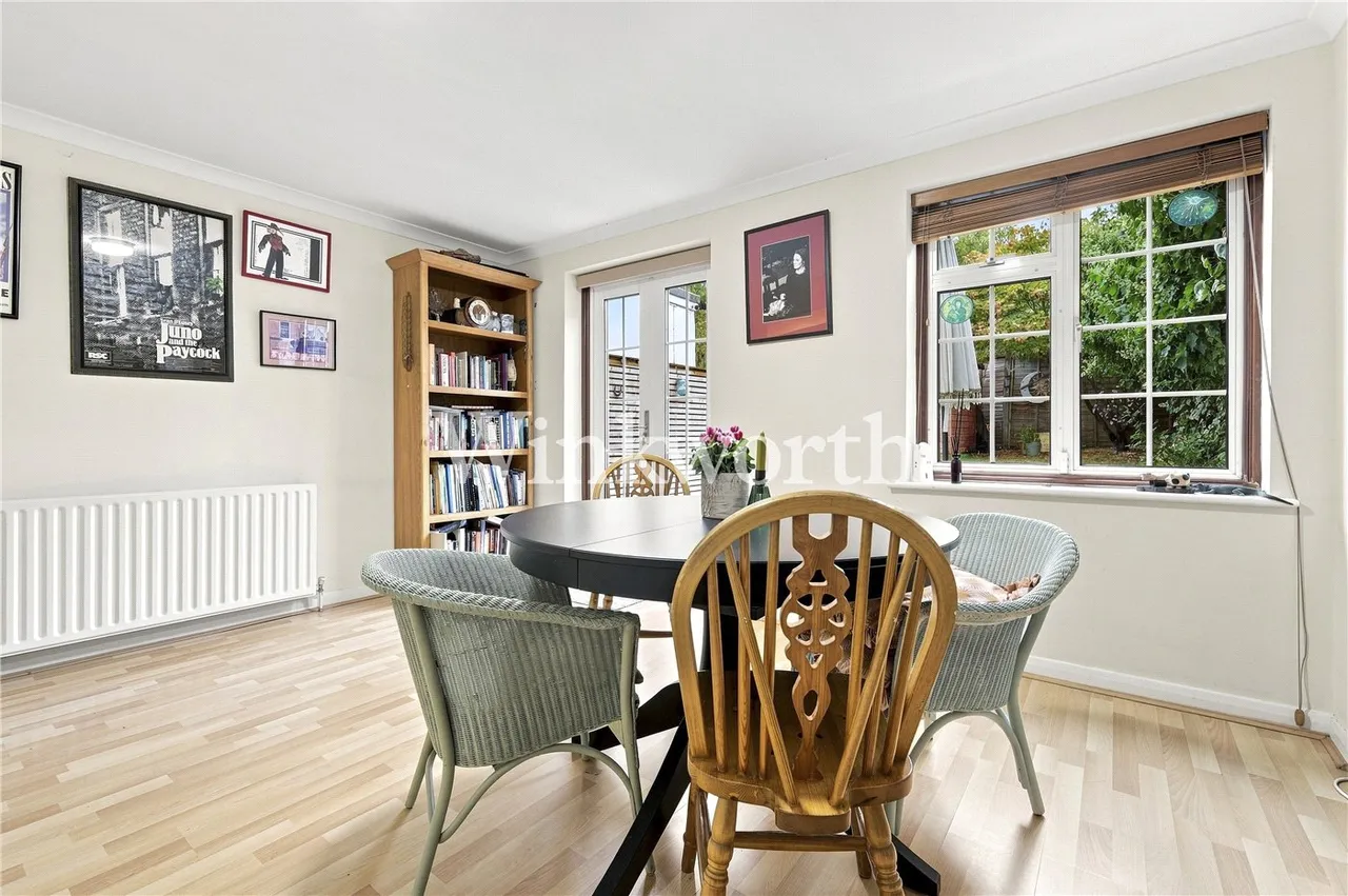Hoppers Road, London, N21, photo 8