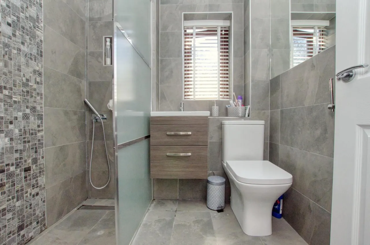 Swincombe Rise, West End, Southampton, SO18 3NL, photo 5