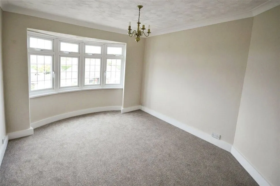 Higham Road, Wainscott, Kent, ME3, photo 6