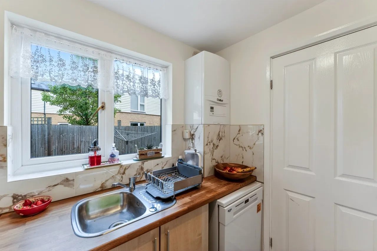 Connaught Gardens, Morden, SM4, photo 12