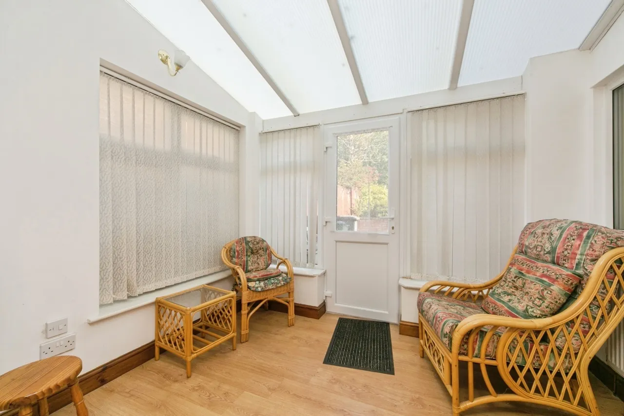 Conway Road, Colwyn Bay, LL29, photo 6