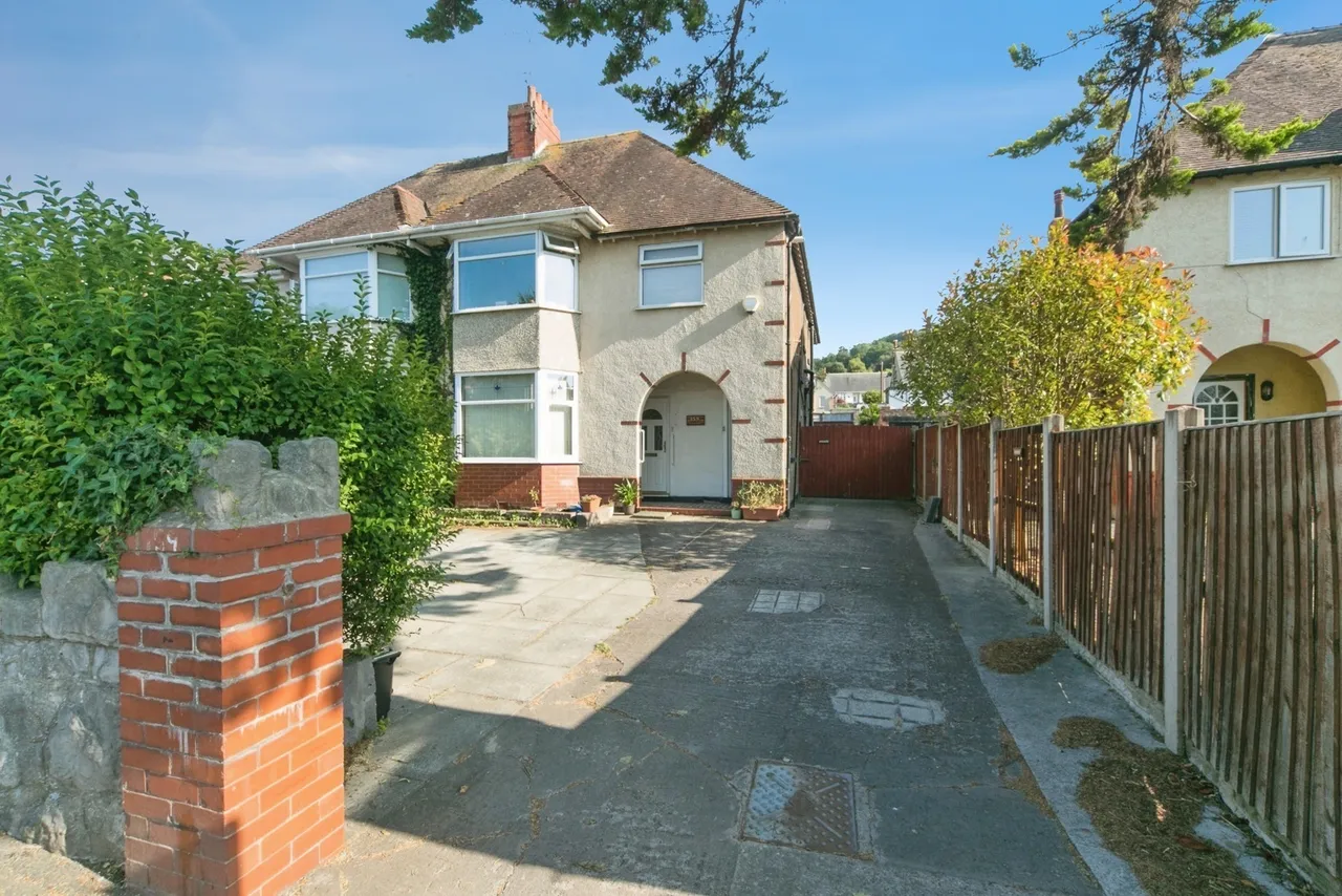 Conway Road, Colwyn Bay, LL29, photo 15
