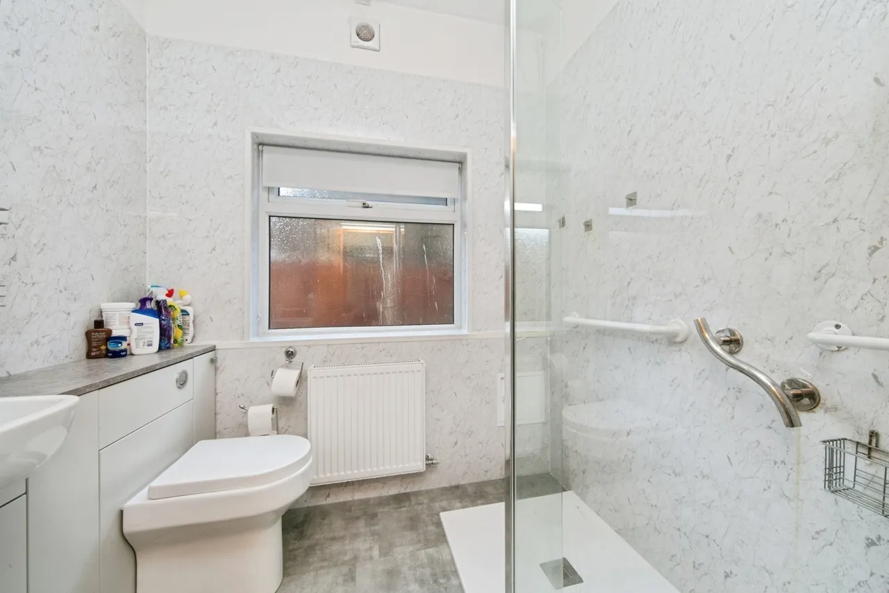 Conway Road, Colwyn Bay, LL29, photo 4