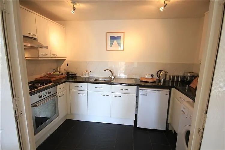 Mayflower Court, Highbridge Wharf, RG1, photo 6