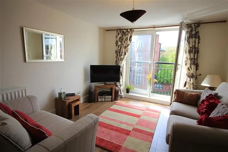 Mayflower Court, Highbridge Wharf, RG1, photo 3
