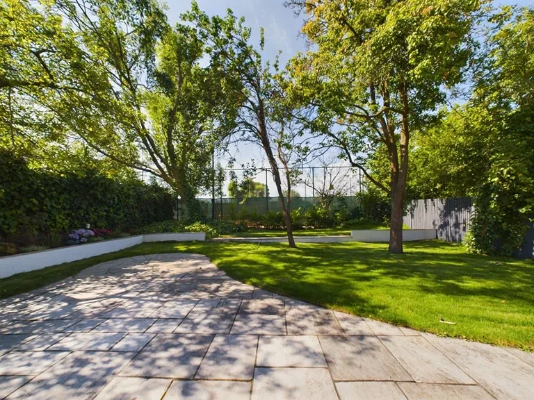 Brondesbury Park, Brondesbury Park, NW6 7AT, photo 13
