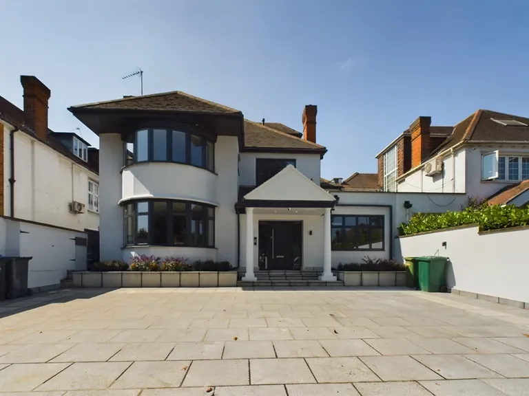 Brondesbury Park, Brondesbury Park, NW6 7AT, photo 5