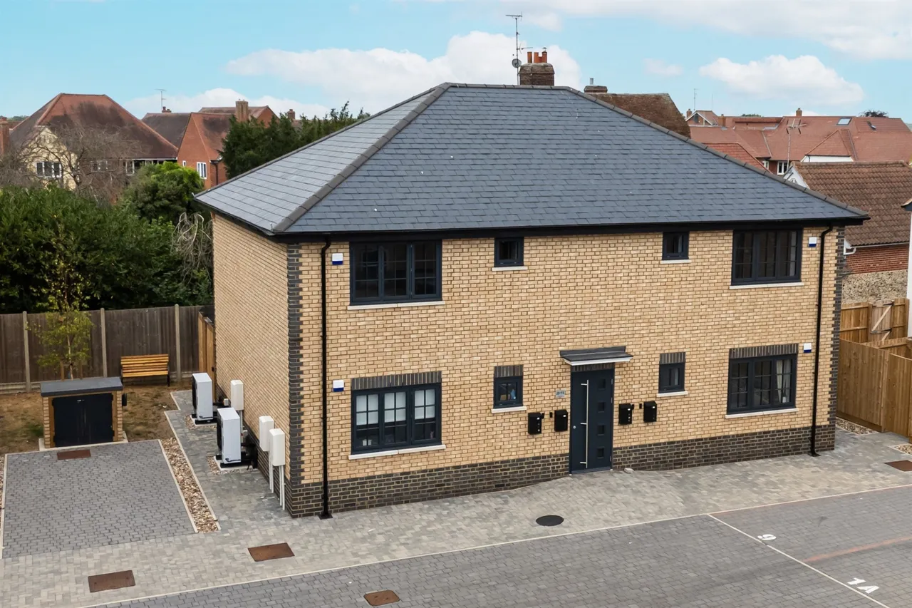 Cox's Yard, Rayne Road, Braintree, photo 4