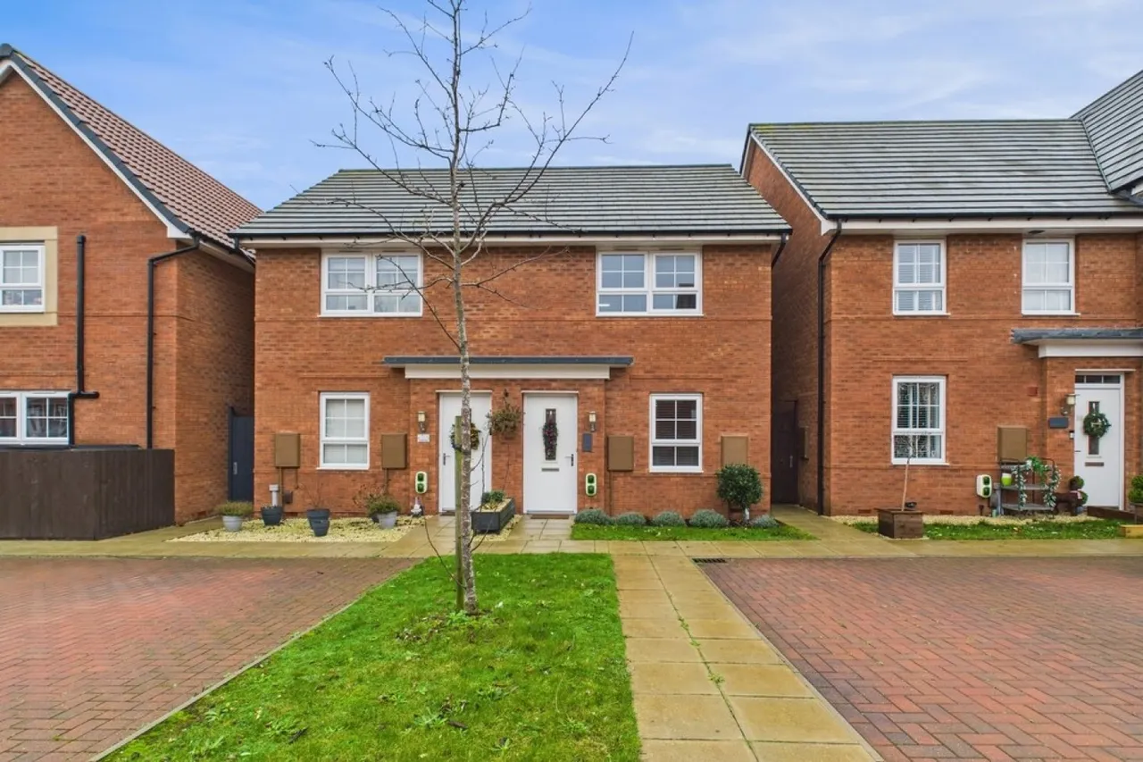 2 bed house for sale — Clement Way, Warwick
