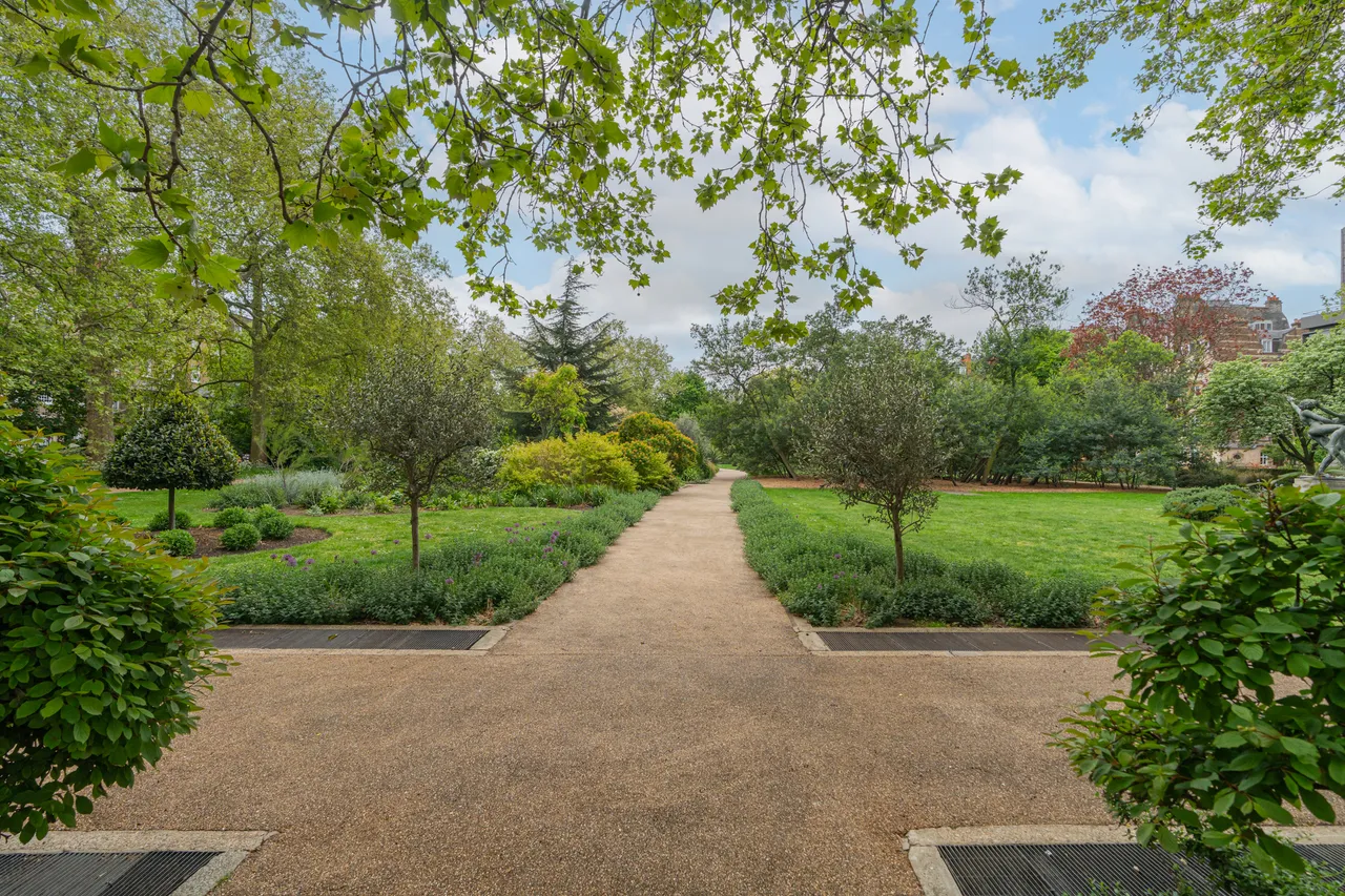Eaton Place, Belgravia, London, photo 10