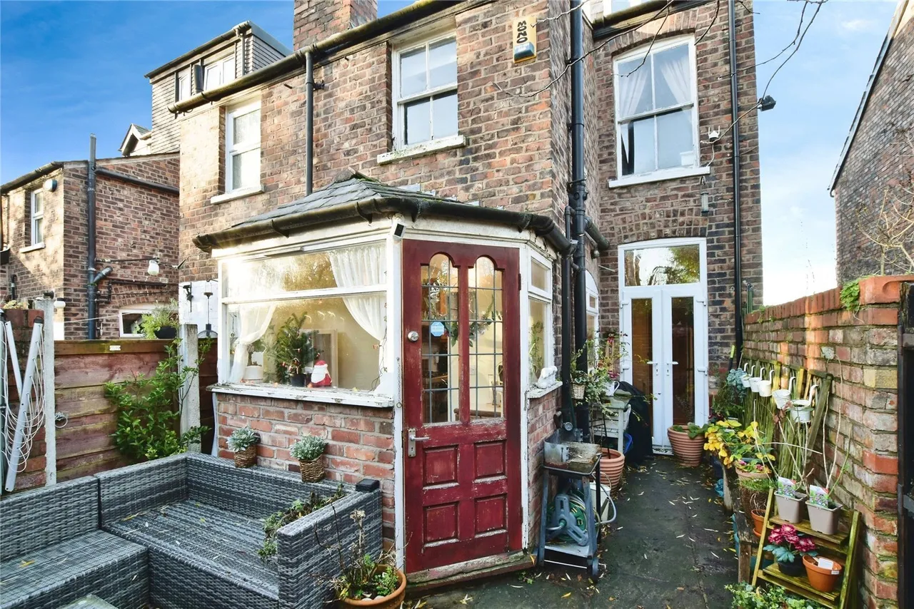 Bloomsbury Lane, Timperley, Altrincham, WA15, photo 11