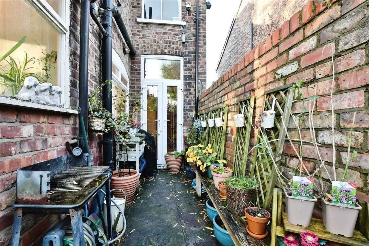 Bloomsbury Lane, Timperley, Altrincham, WA15, photo 20