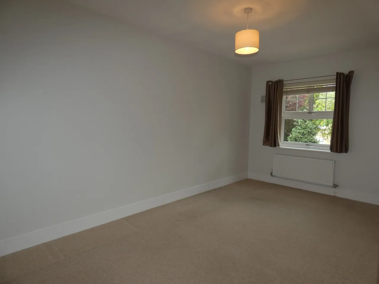 Manor House Court, Golden Manor, Hanwell, London, W7 3EG, photo 3