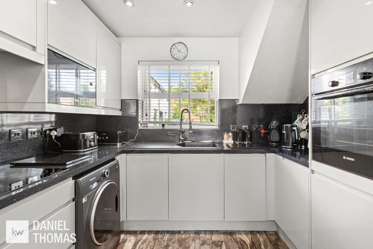 Bradley Road, Waltham Abbey, EN9, photo 6
