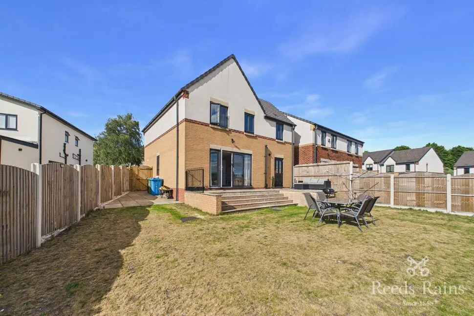 Lakeside Court, Worksop, Nottinghamshire, S80, photo 3