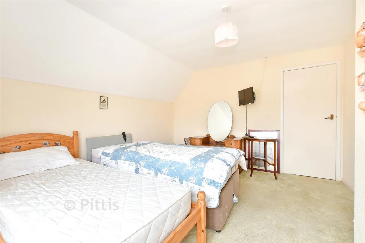 Chilton Lane, Brighstone, PO30, photo 6
