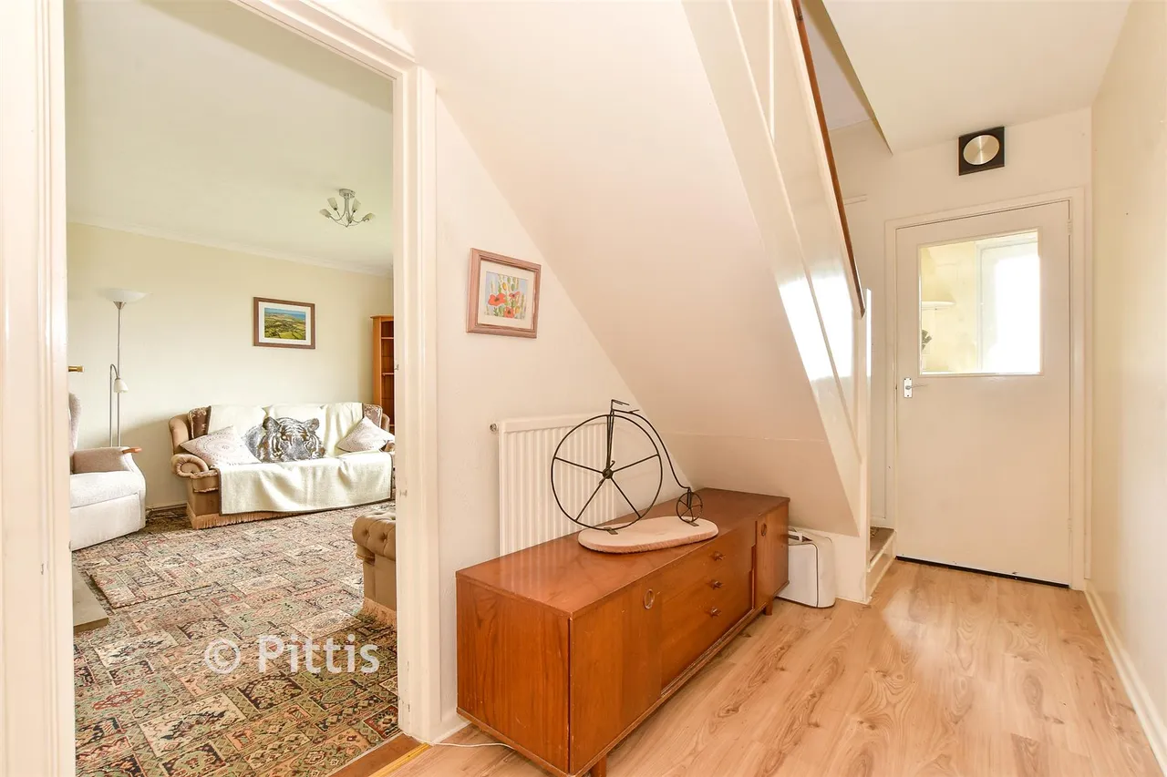Chilton Lane, Brighstone, PO30, photo 5