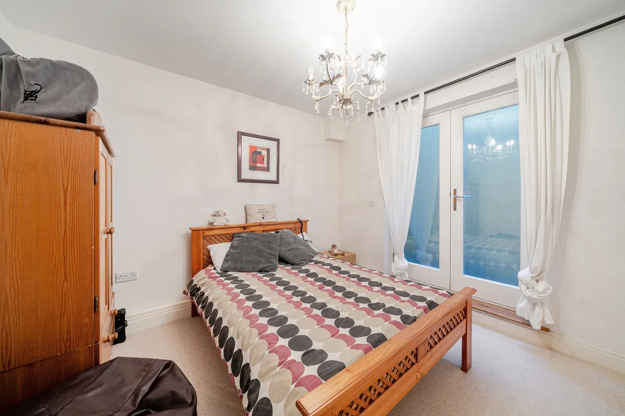 Clement Court, Chawton, GU34, photo 11