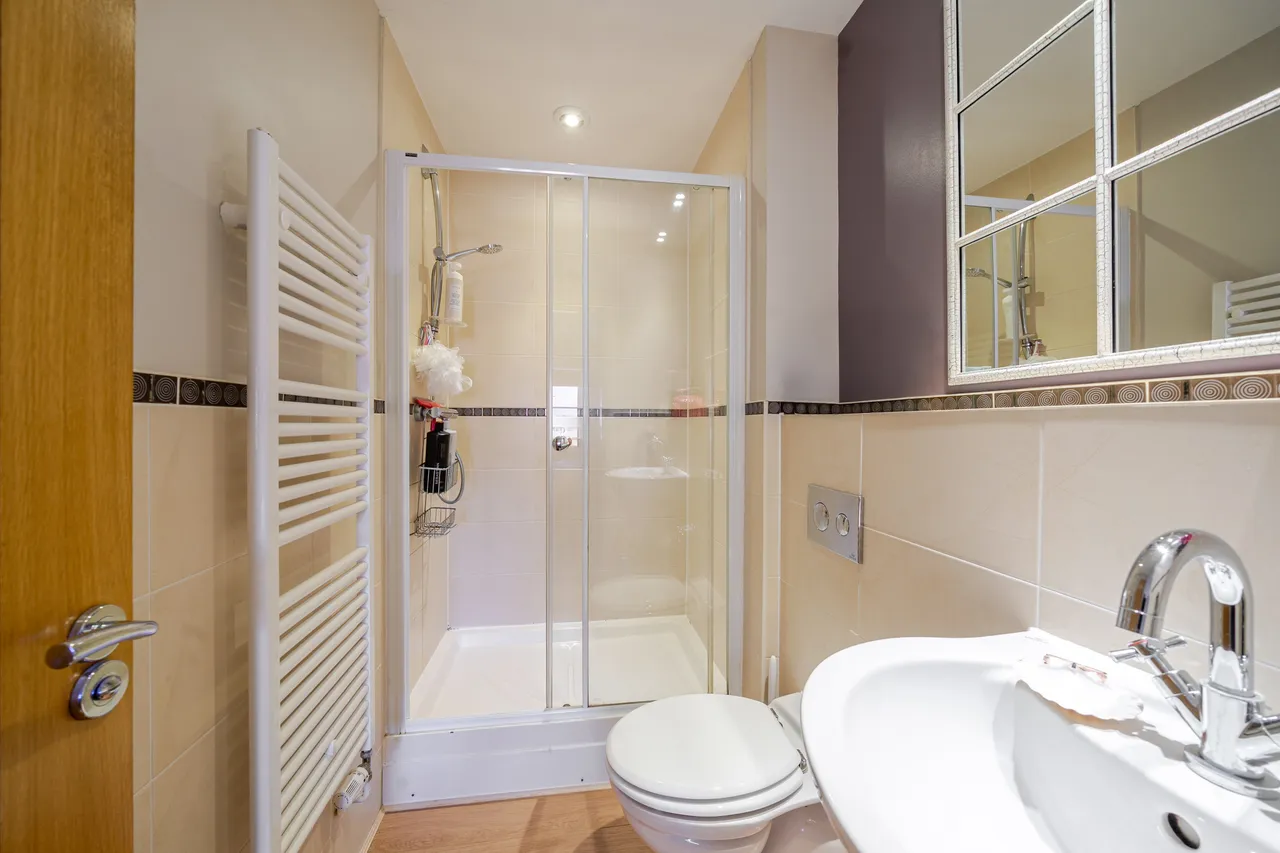 Clement Court, Chawton, GU34, photo 9