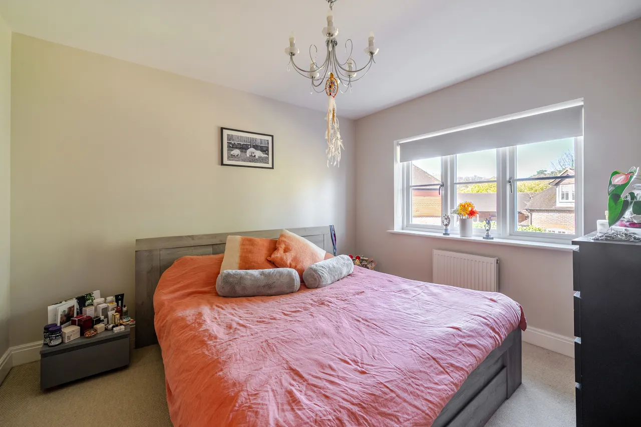 Clement Court, Chawton, GU34, photo 5
