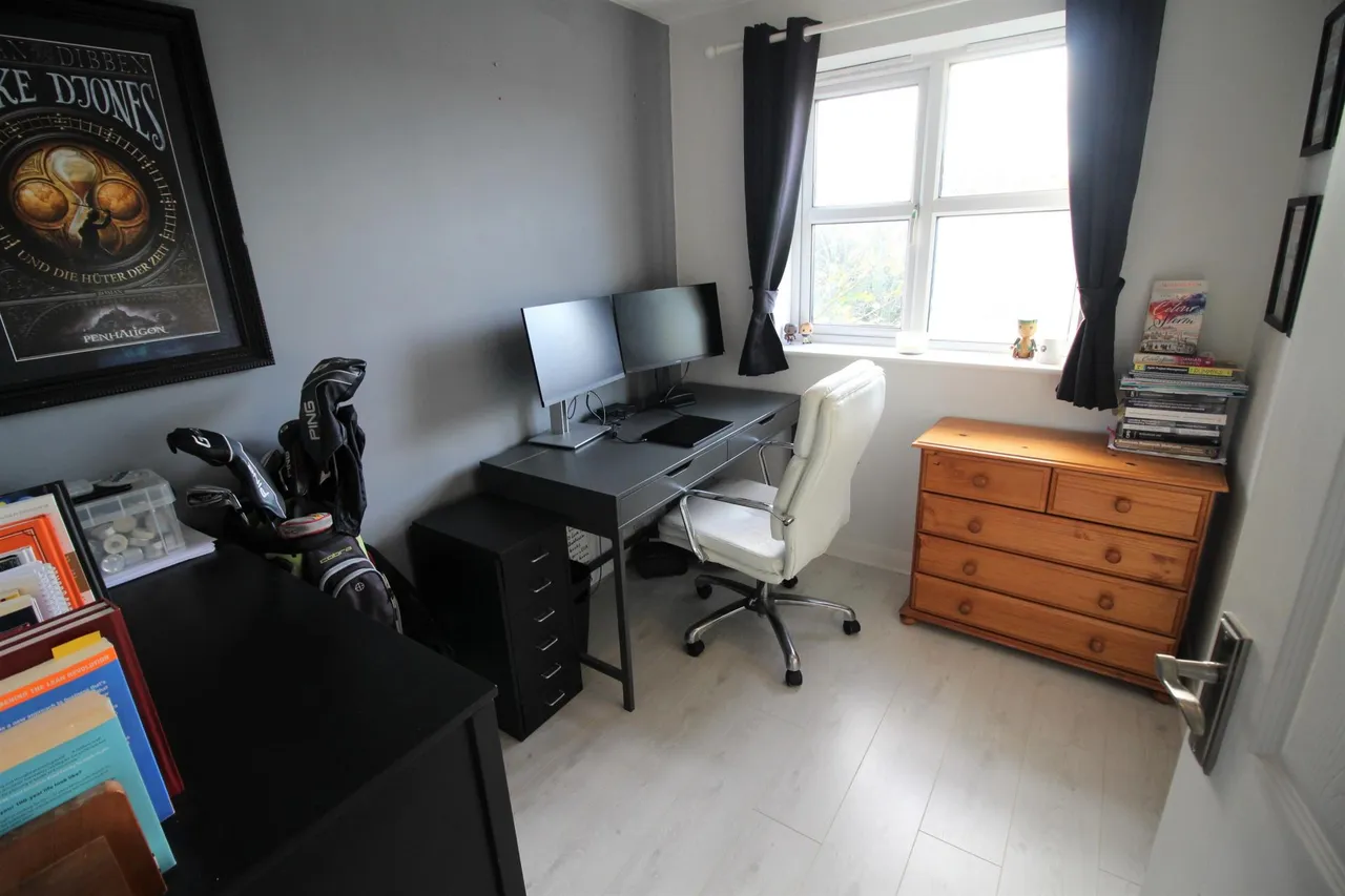 Hudson Way, Radcliffe-On-Trent, NG12, photo 11