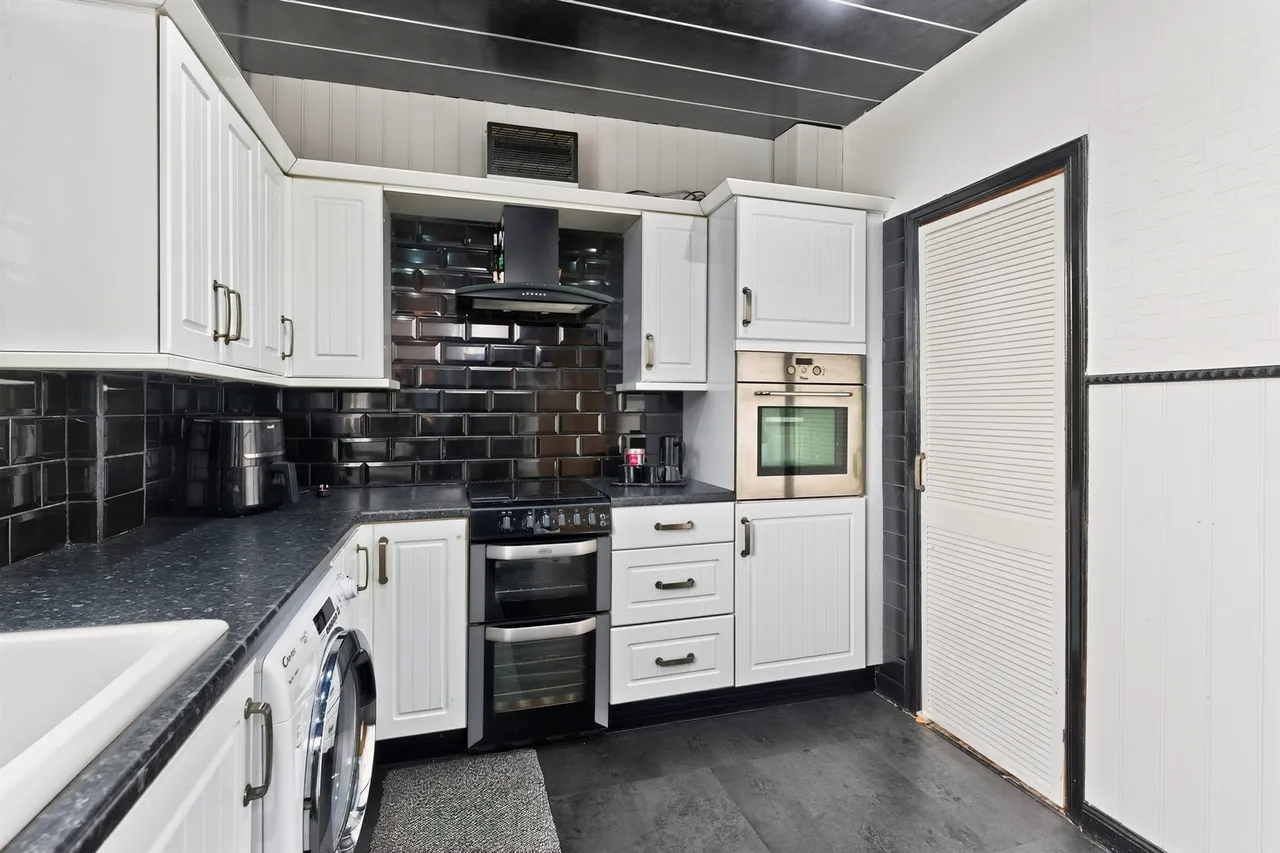 Titwood Drive, Kilmarnock, photo 7