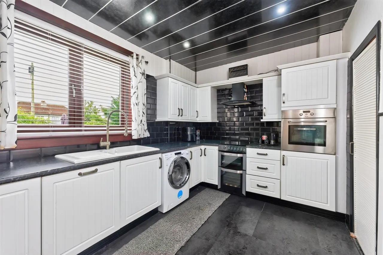 Titwood Drive, Kilmarnock, photo 6