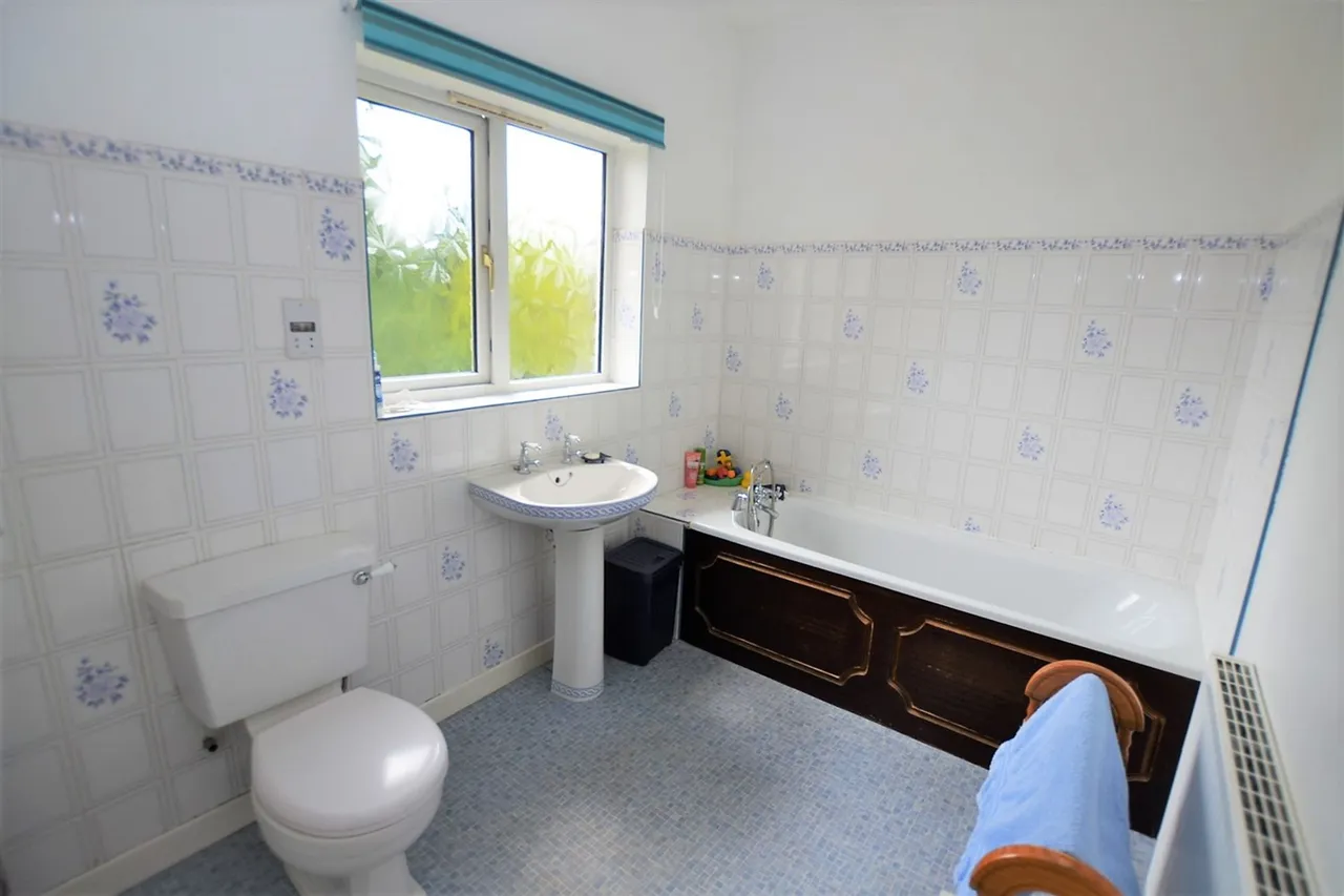 Middlewich Road, Crewe, photo 16