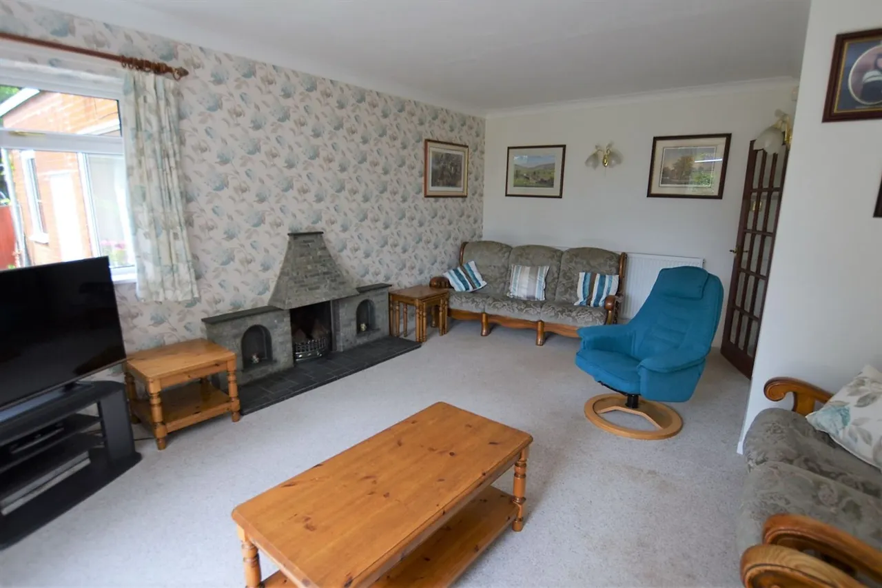 Middlewich Road, Crewe, photo 6