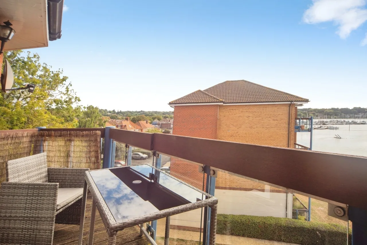 Quayside Road, Southampton, SO18, photo 15