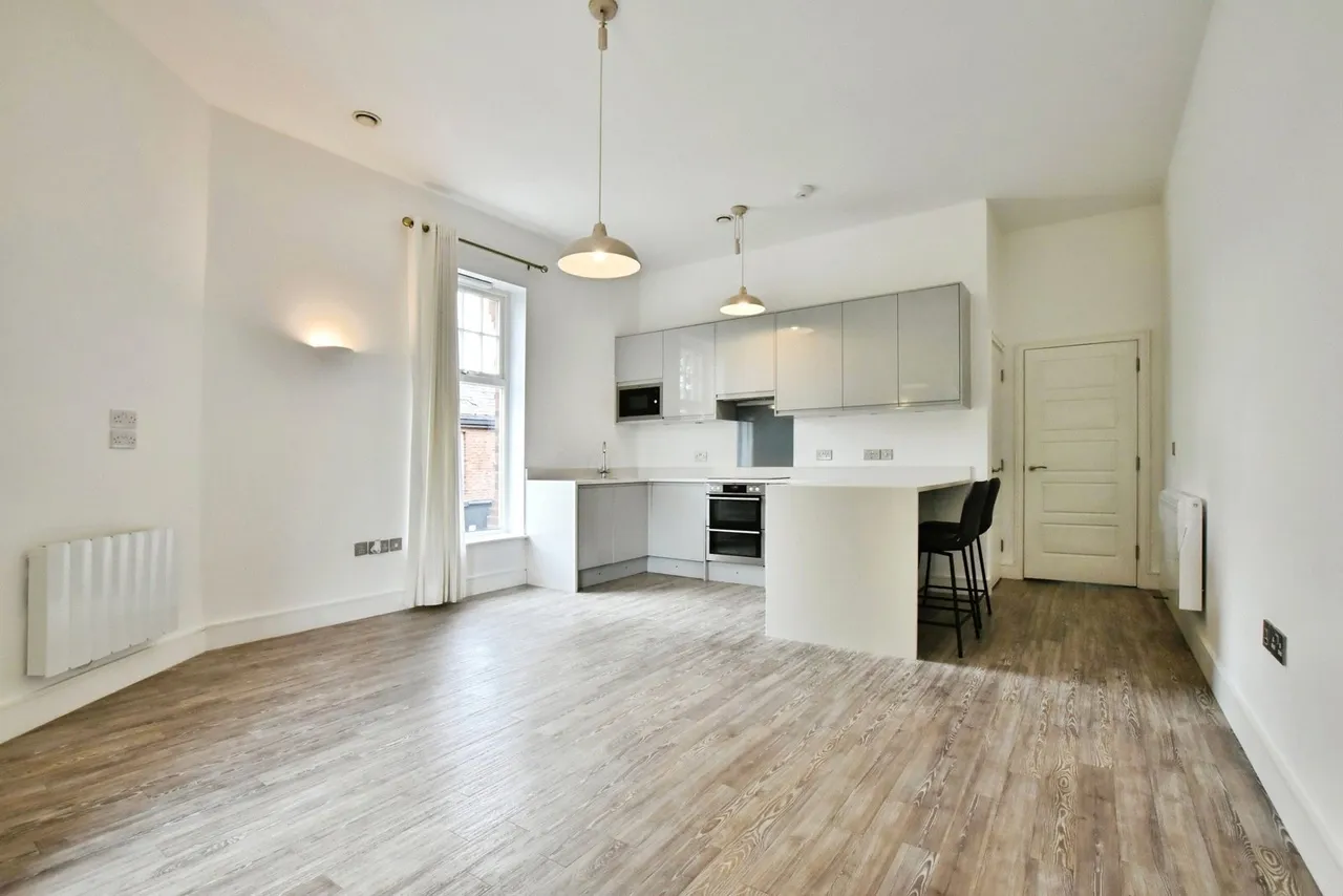 Stevens Street, Alderley Edge, Cheshire, SK9, photo 2
