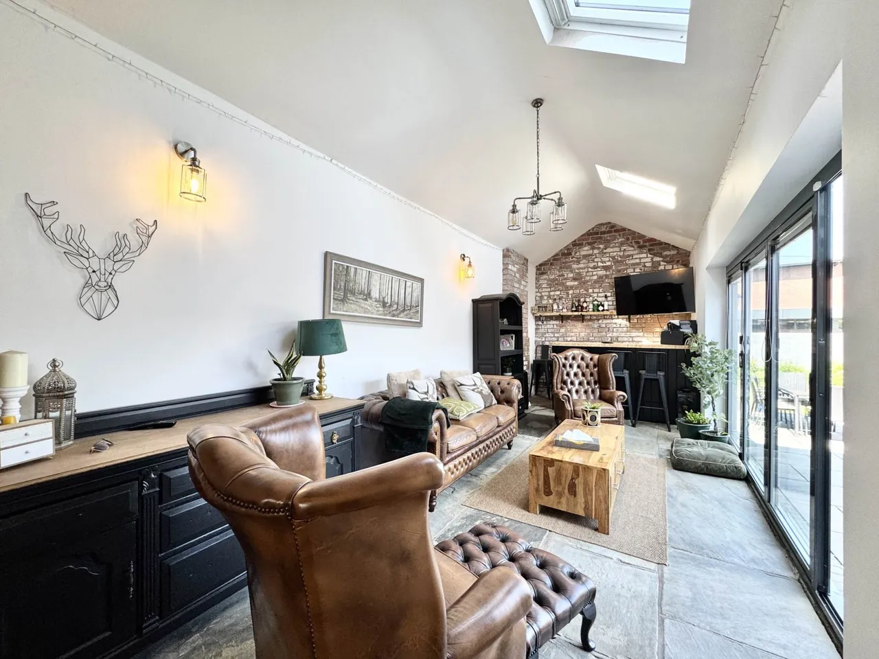 Wigan Road, Ashton, photo 11
