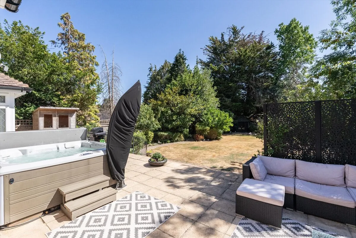 Heath Ridge Green, Cobham, KT11, photo 29