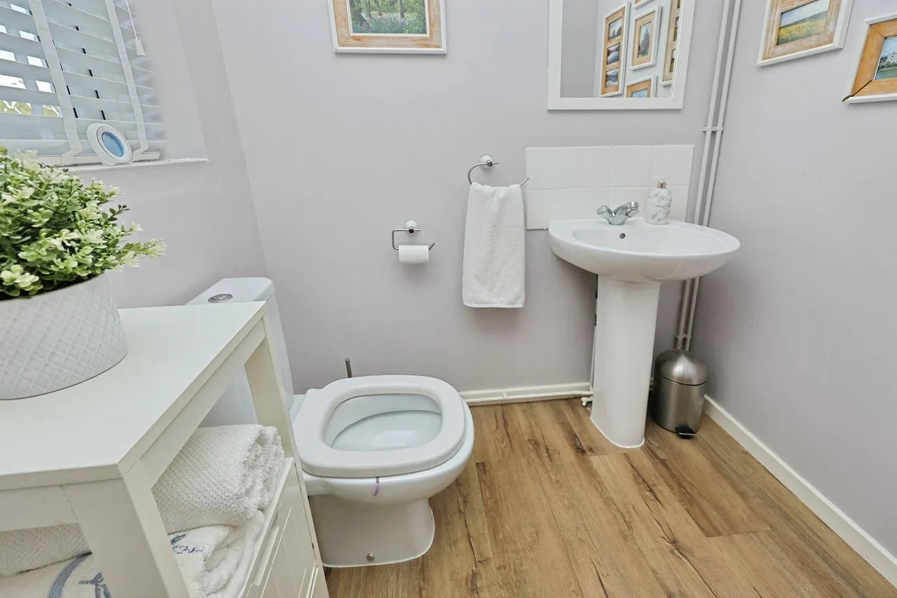 Viking Close, Swaffham, photo 8
