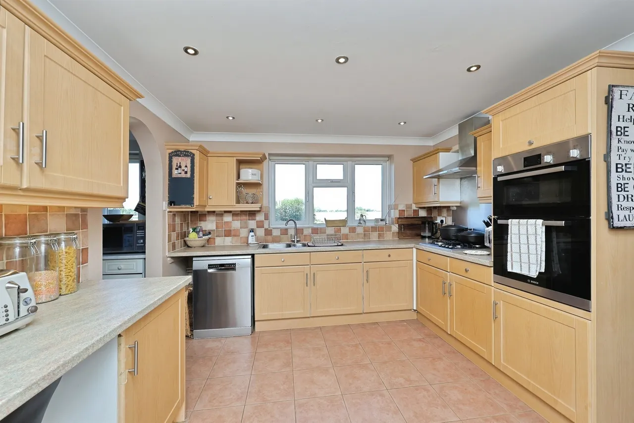 Viking Close, Swaffham, photo 5