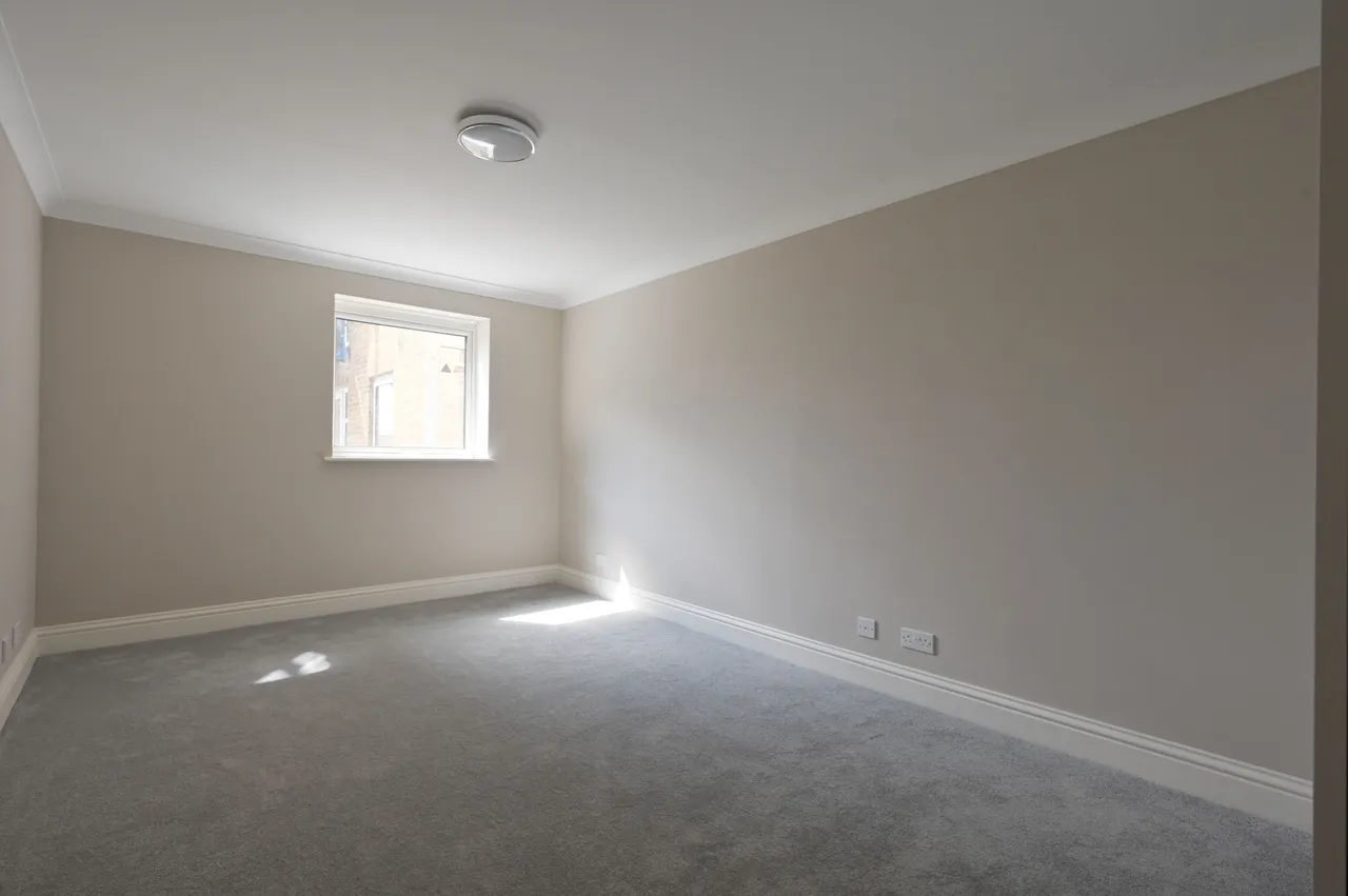 Flat 3 Campania Building, 1 Jardine Road, London, photo 7