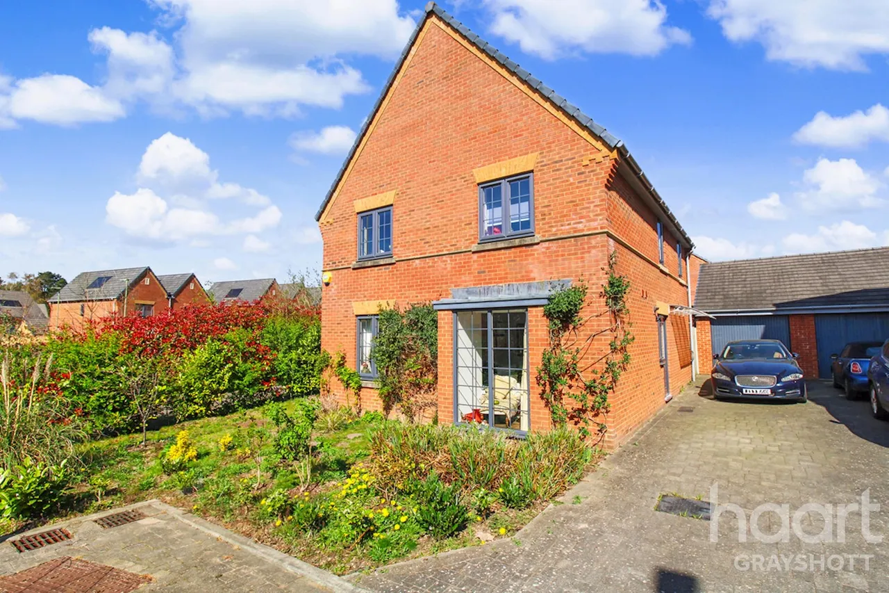 Nightjar Road, Bordon, GU35, photo 12