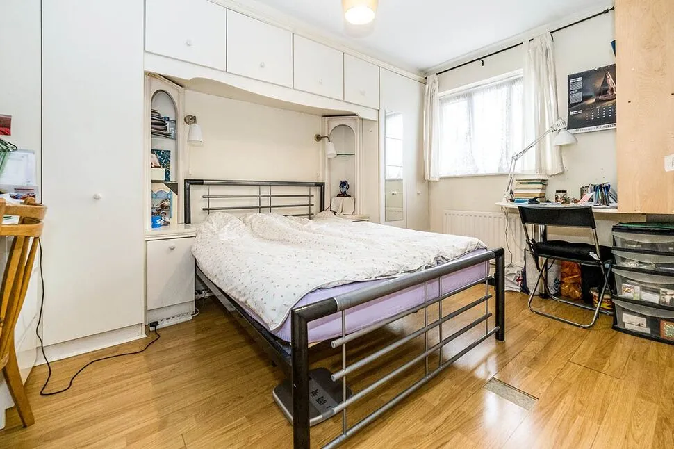 Bracken Close, London, E6, photo 8