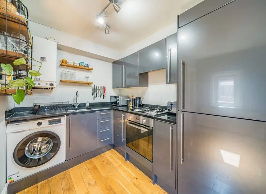 Hopton Road, Streatham, SW16, photo 7