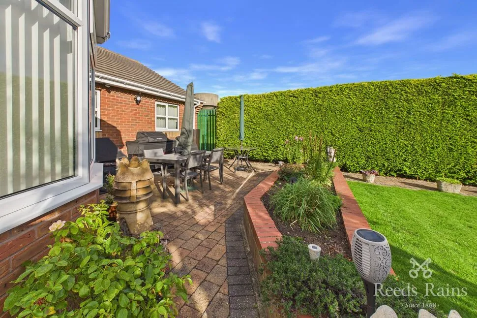 Aire Valley Mount, Castleford, WF10, photo 26