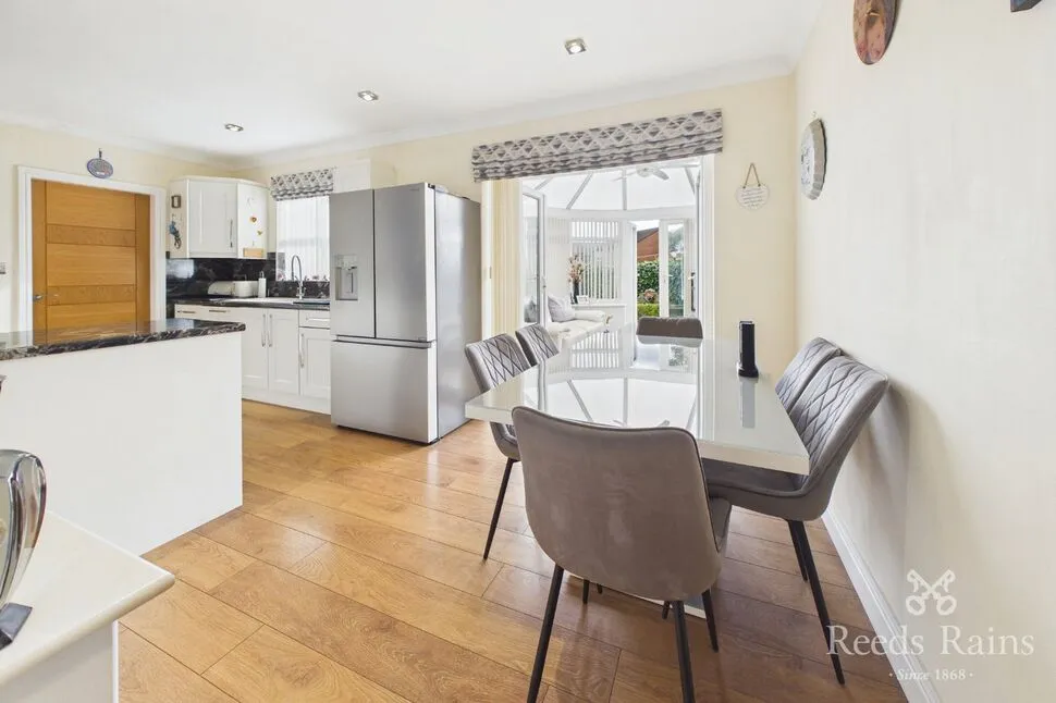 Aire Valley Mount, Castleford, WF10, photo 6