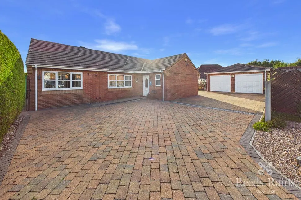 4 bed house for sale, Aire Valley Mount, Castleford, WF10