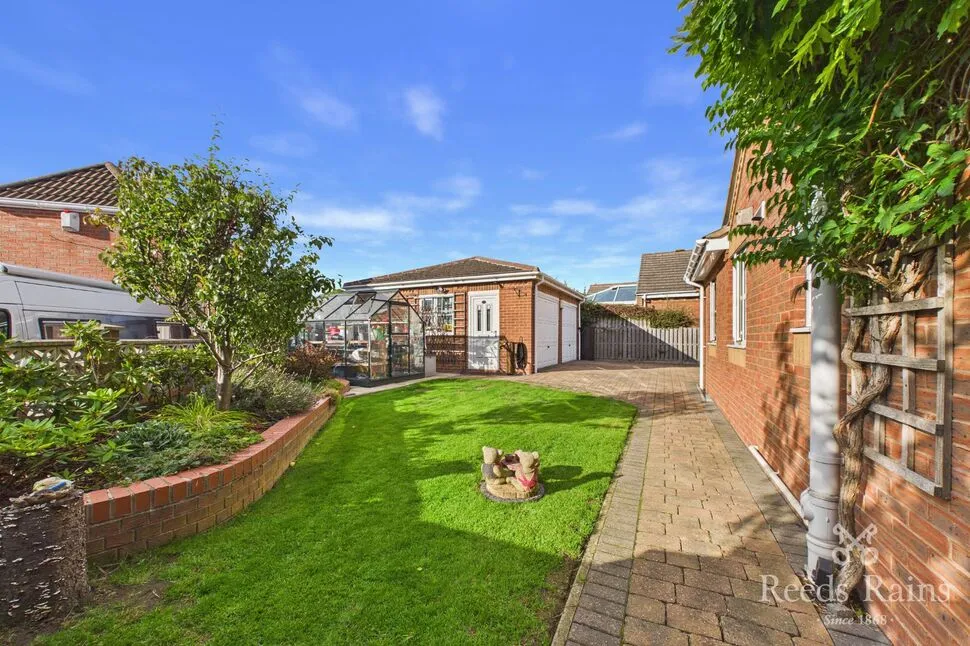 Aire Valley Mount, Castleford, WF10, photo 22
