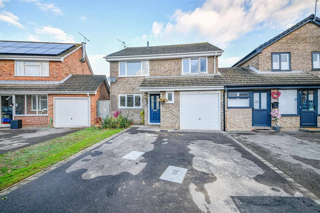 4 bed house for sale, Longfield Road, Fair Oak, SO50