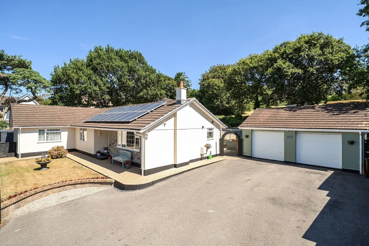 4 bed house for sale — Launceston Road, Kelly Bray, Callington, PL17